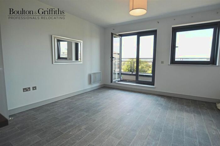 2 Bedroom Flat To Rent In Galleon Way, Bute Dock, Cardiff Bay, CF10