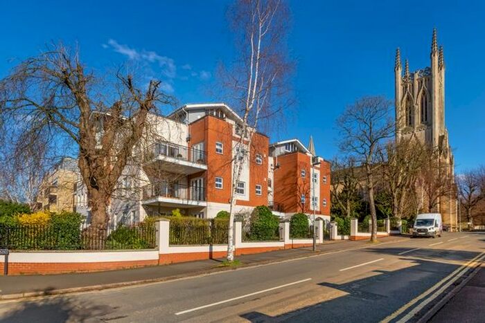 2 Bedroom Flat To Rent In Malvern Road, Cheltenham, GL50