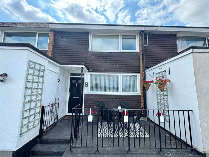 2 Bedroom Maisonette For Sale In Miswell Lane, Tring, HP23