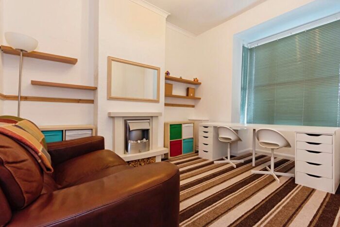 2 Bedroom Terraced House For Sale In Golden Hillock Road, Sparkbrook, Birmingham, West Midlands, B11