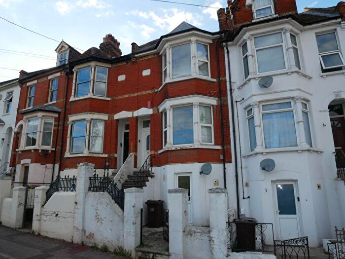 3 Bedroom House To Rent In Rochester Street, Chatham, Kent, ME4