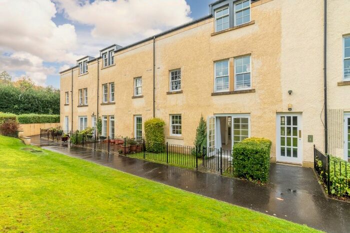 2 Bedroom Flat To Rent In Willowbrae Road, Willowbrae, Edinburgh, EH8