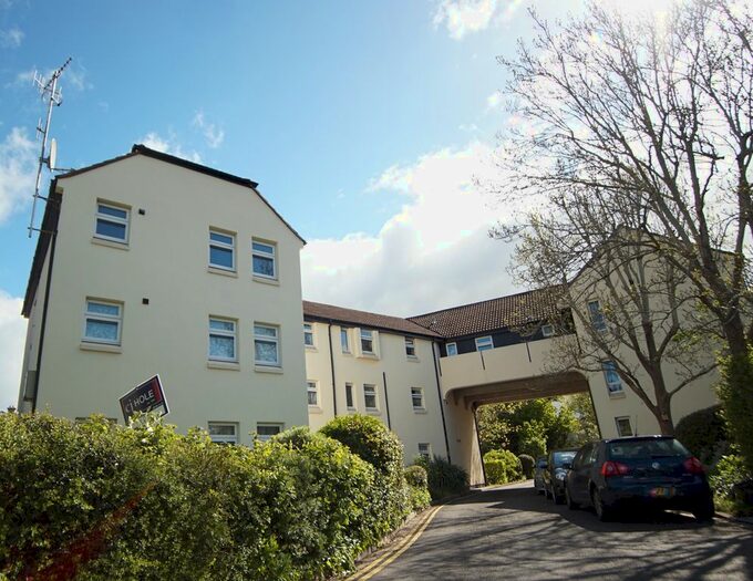 1 Bedroom Flat To Rent In Llewellyn Court, Westfield Road, Westbury On Trym BS9