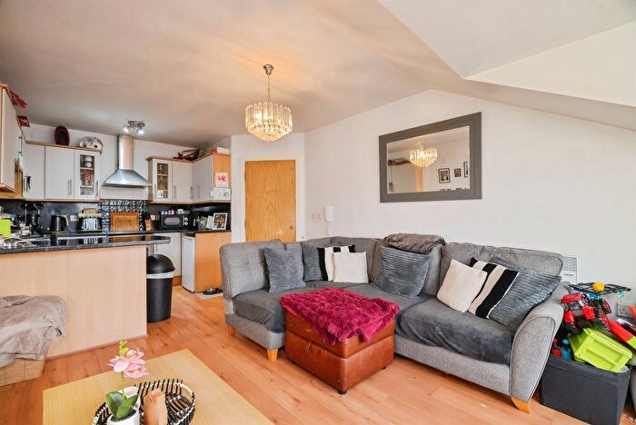 2 Bedroom Flat For Sale In Allensway, Thornaby, Stockton-On-Tees, TS17