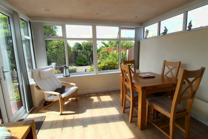 2 Bedroom Semi-Detached Bungalow For Sale In Mansfield Avenue, Denton, Manchester, M34