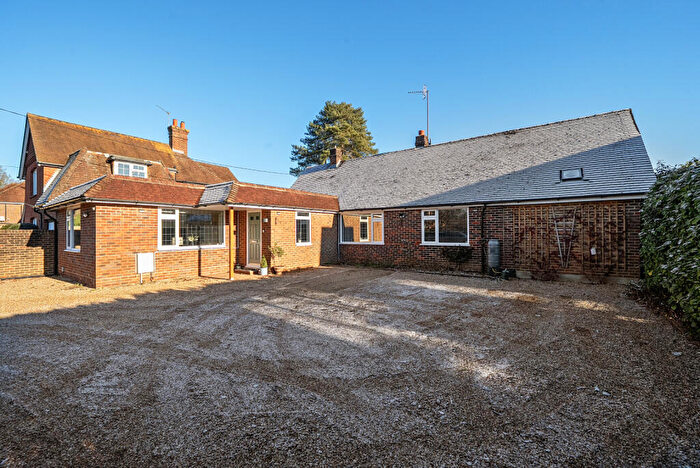 3 Bedroom Bungalow For Sale In Guildford Road, Cranleigh, GU6