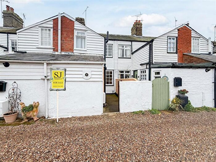 2 Bedroom Terraced House For Sale In Granville Terrace, Burnham-On-Crouch, CM0