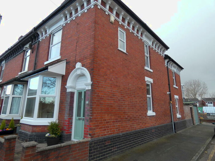 3 Bedroom End Of Terrace House To Rent In Queen Street, CW1