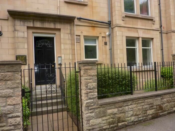 2 Bedroom Flat To Rent In Lauriston Gardens, Edinburgh, EH3