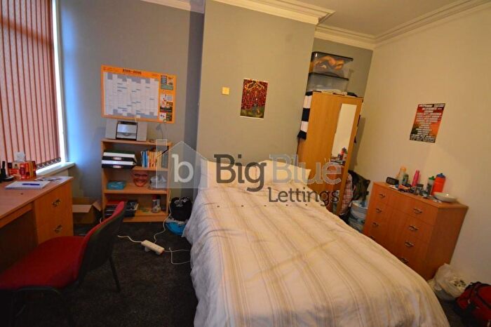 6 Bedroom House To Rent In Cardigan Lane, Leeds, LS4