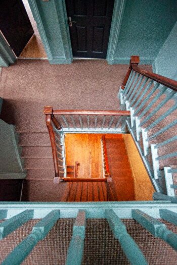 10 Bedroom Detached House To Rent In Egerton Road, Manchester, Greater Manchester, M14