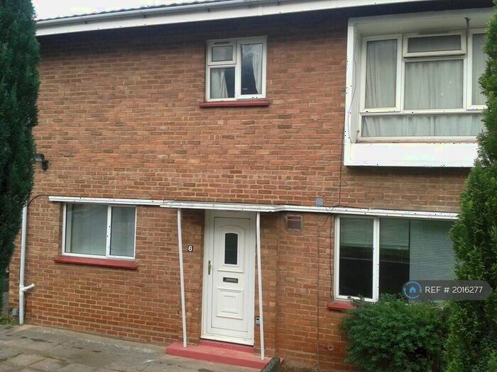 2 Bedroom Flat To Rent In Deering Close, Bristol, BS11