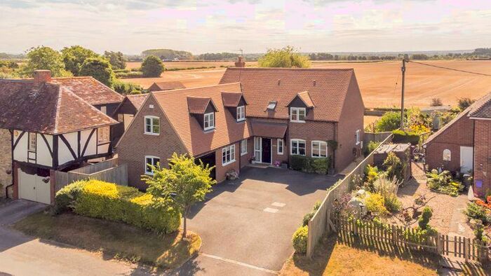 4 Bedroom Detached House For Sale In Garford, Abingdon, OX13