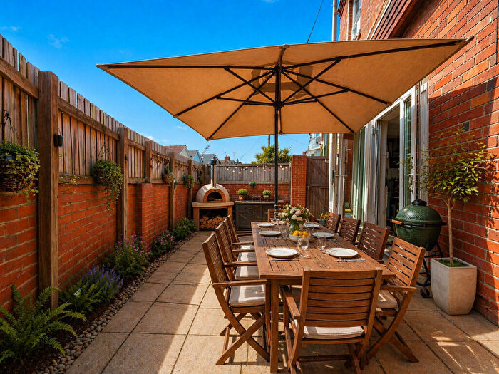 2 Bedroom End Of Terrace House For Sale In Bennett Road, Bournemouth, BH8
