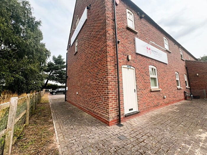 2 Bedroom Flat To Rent In York Road, Market Weighton, York, YO43