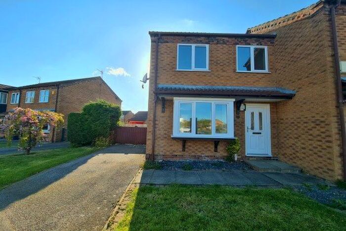 3 Bedroom Semi-Detached House To Rent In Cotton-Smith Way, Lincoln, LN2