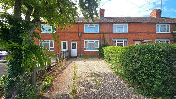 2 Bedroom Terraced House For Sale In St. Michaels Road, Newbury, RG14