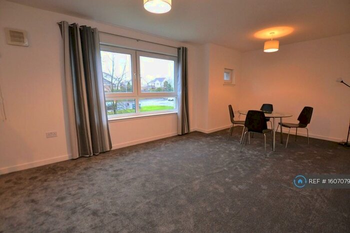 2 Bedroom Flat To Rent In Strathclyde Gardens, Cambuslang, Glasgow, G72