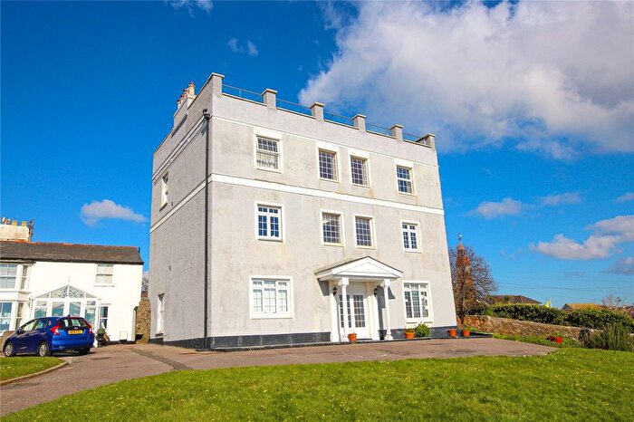 2 Bedroom Flat For Sale In Washington House, Castle Hill, Seaton, Devon, EX12