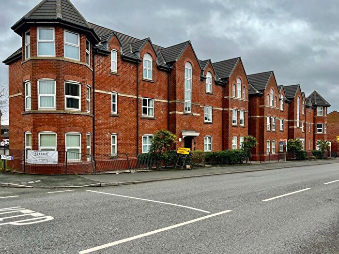 2 Bedroom Flat To Rent In St Johns Court, Chorley Road, Westhoughton, Bolton, BL5