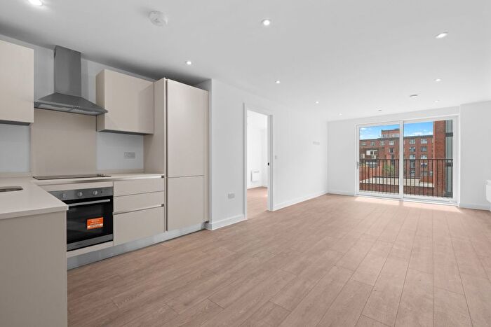 2 Bedroom Flat To Rent In The Burj, Green Street, Birmingham, B12