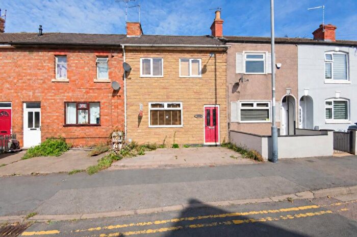 2 Bedroom Terraced House For Sale In Wood Street, Rugby, CV21