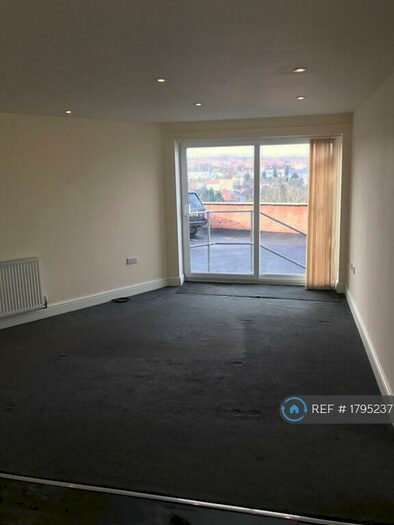 2 Bedroom Flat To Rent In Kendal Crescent, Conisbrough, Doncaster, DN12