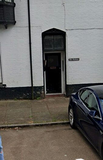 1 Bedroom Town House To Rent In Harmondsworth, UB7