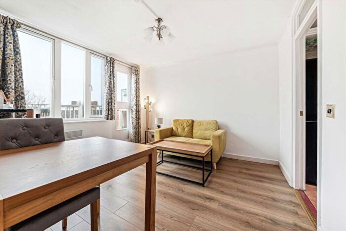 1 Bedroom Flat For Sale In Woolstaplers Way, Bermondsey, SE16
