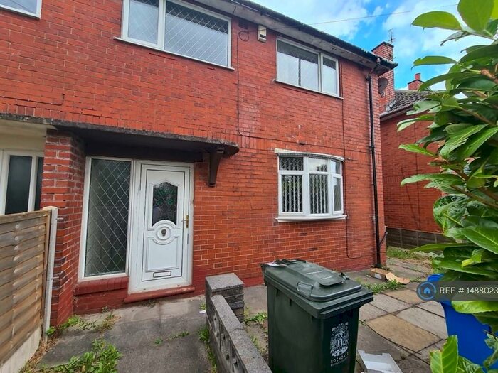 3 Bedroom Semi-Detached House To Rent In Stanycliffe Lane, Middleton, Manchester, M24