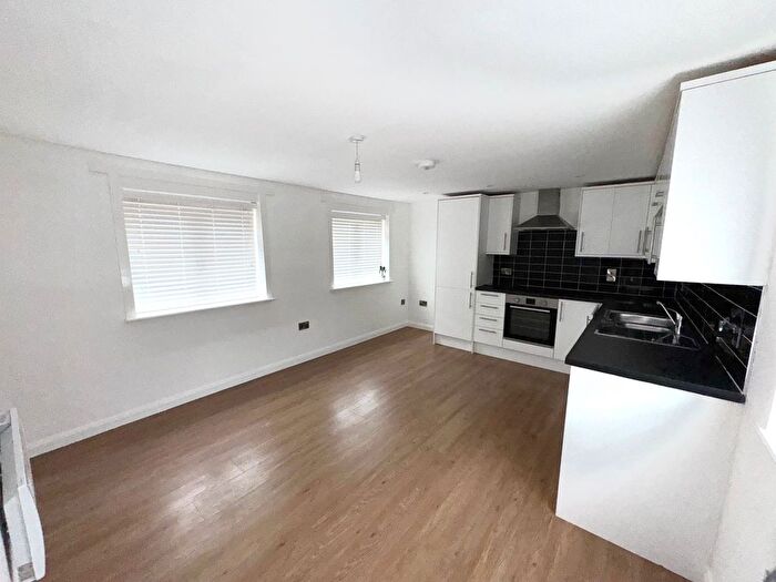 1 Bedroom Flat To Rent In Temple Street, Rugby, CV21