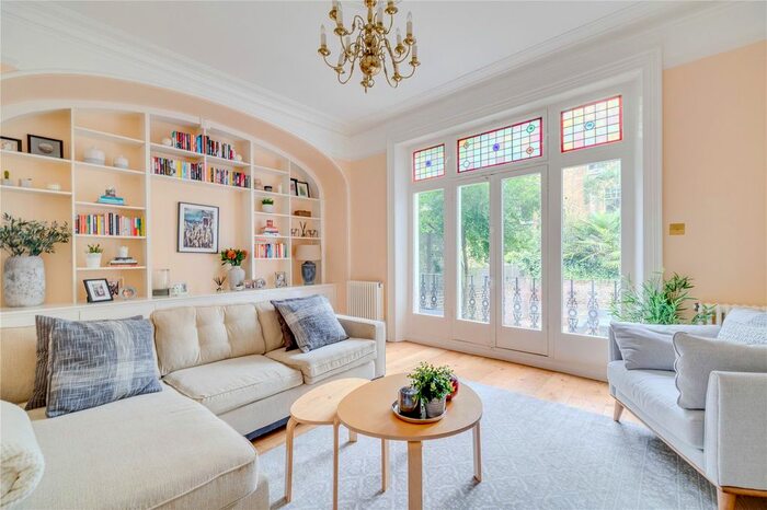 3 Bedroom Flat To Rent In Lisgar Terrace, London, W14