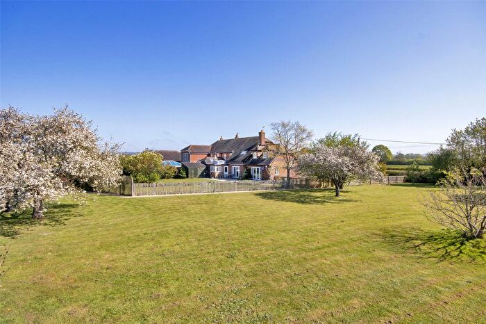 4 Bedroom Semi-Detached House For Sale In Hunton Road, Marden, Tonbridge, Kent, TN12