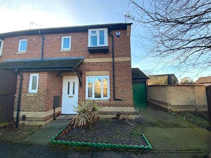 3 Bedroom Semi Detached House To Rent In Perkins Way, Gainsborough, Ipswich, IP3