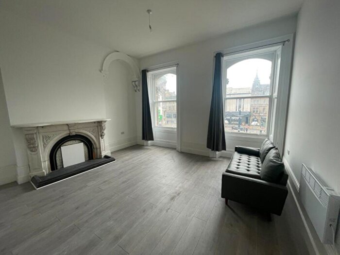 1 Bedroom Apartment To Rent In Market Walk, Huddersfield, HD1