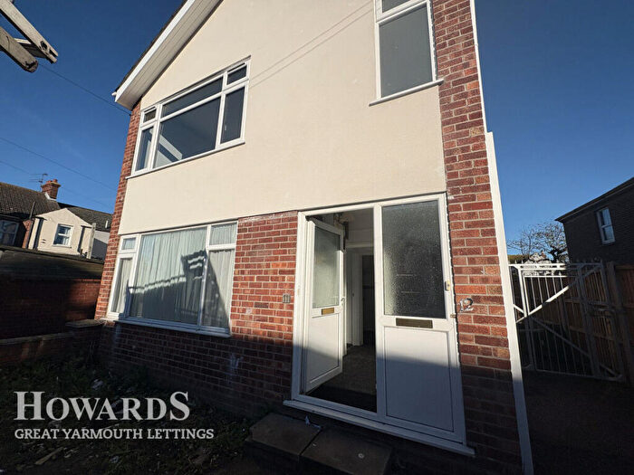 2 Bedroom Flat To Rent In Cross Road, Gorleston, NR31