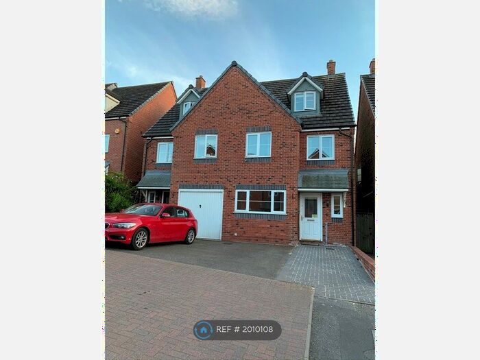 4 Bedroom Semi-Detached House To Rent In The Lindens, Rugeley, WS15