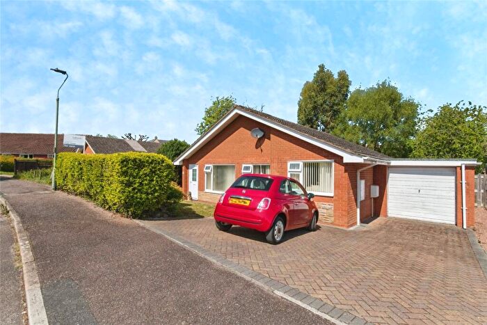 3 Bedroom Bungalow For Sale In Parkside Road, Exeter, Devon, EX1
