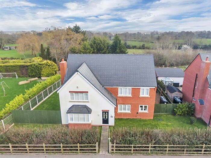 5 Bedroom Detached House For Sale In Hengoed, Oswestry, SY10