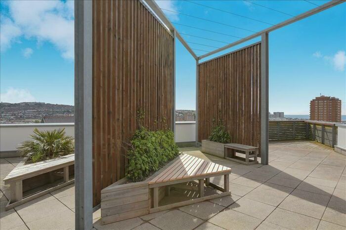 2 Bedroom Apartment To Rent In Stroudley Road, Brighton, BN1