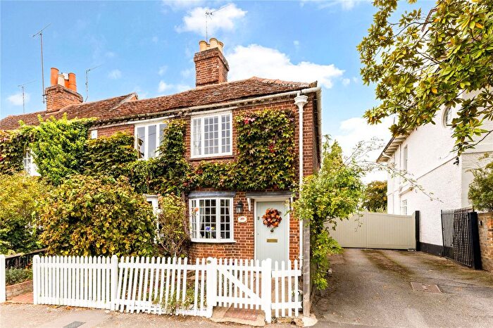 2 Bedroom End Terrace House For Sale In High Street, Cookham Village, Berkshire, SL6