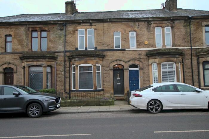 4 Bedroom Terraced House To Rent In Bury New Road, Heywood, Rochdale, OL10
