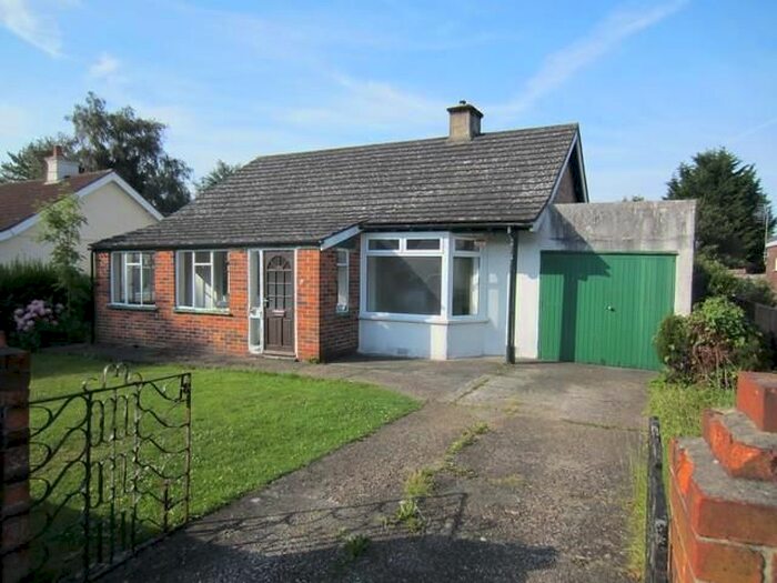 2 Bedroom Bungalow To Rent In Fareham Park Road, Fareham, PO15