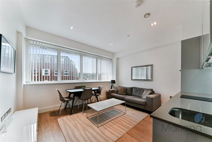 1 Bedroom Flat To Rent In Essex House, Fairfield Road, Brentwood, CM14