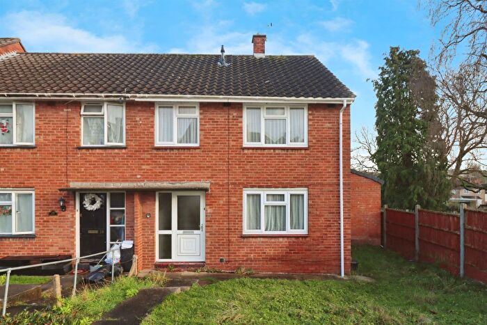 4 Bedroom End Terrace House For Sale In Colebrook Road, Bristol, BS15