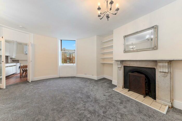 1 Bedroom Flat To Rent In Kennington Park Road, London, SE11