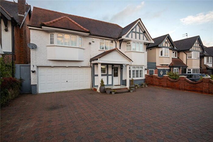 5 Bedroom Detached House For Sale In Mackenzie Road, Sparkhill, Birmingham, B11