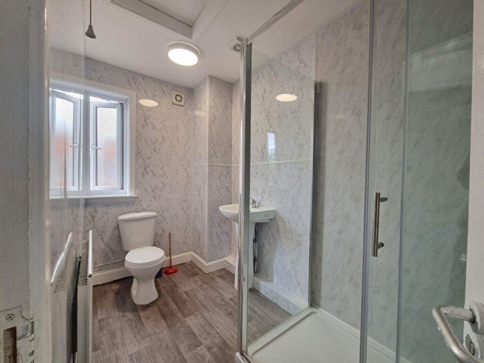 5 Bedroom Apartment To Rent In Braunstone Gate, Leicester, LE3
