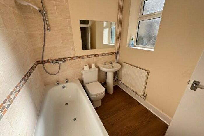 2 Bedroom Flat To Rent In Brithdir Street Cardiff, CF24