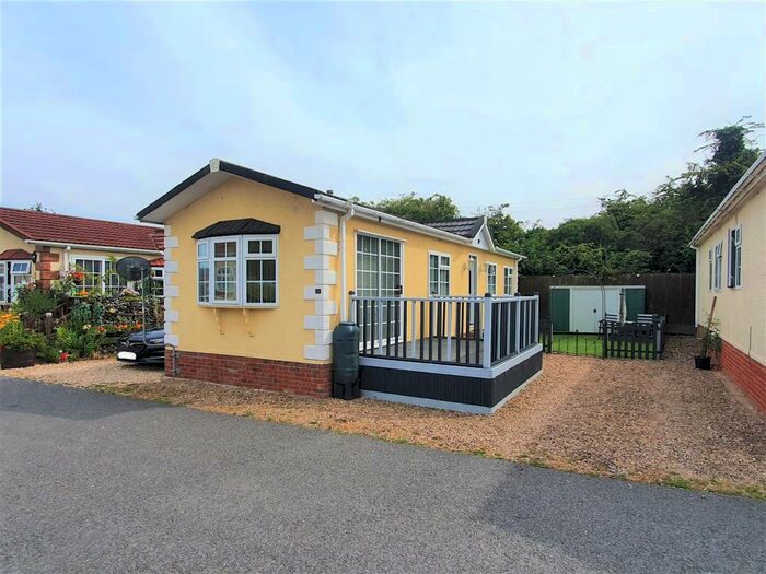 2 Bedroom Park Home For Sale In Ashby Road, Sinope, LE67